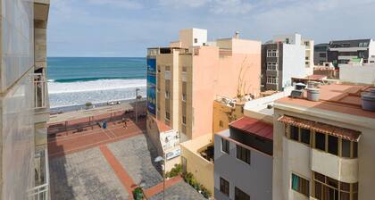 Seaside Bliss With Terrace & Views