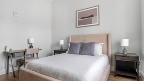 2 bedrooms, desk, iron/ironing board, WiFi