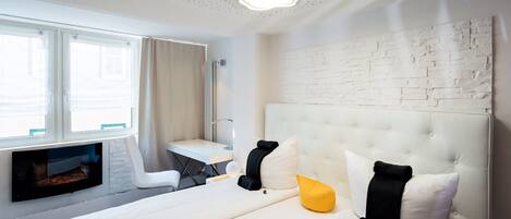 1 chambre, bureau, fer et planche à repasser, Wi-Fi gratuit