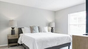 1 chambre, bureau, fer et planche à repasser, Wi-Fi