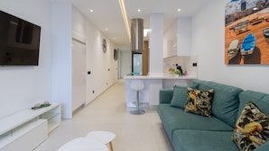 Unclassified image, 5 of 26, button - Apartment in Las Palmas Near Playa de Las Canteras (Las Palmas de Gran Canaria)
