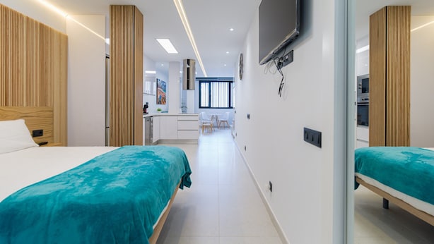 Unclassified image, 1 of 26, button - Apartment in Las Palmas Near Playa de Las Canteras (Las Palmas de Gran Canaria)