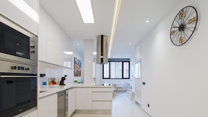 Unclassified image, 3 of 26, button - Apartment in Las Palmas Near Playa de Las Canteras (Las Palmas de Gran Canaria)
