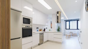 Unclassified image, 4 of 26, button - Apartment in Las Palmas Near Playa de Las Canteras (Las Palmas de Gran Canaria)