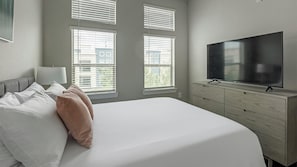 1 chambre, bureau, fer et planche à repasser, Wi-Fi