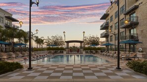 Pool - Landing | Stunning 1BD, Pool, Gym (Savannah)