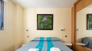 2 bedrooms, iron/ironing board - Apartment Las Canteras Beachfront Views (Las Palmas de Gran Canaria)