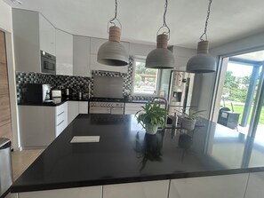 Microwave, oven, stovetop, dishwasher