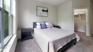 1 bedroom, desk, iron/ironing board, WiFi