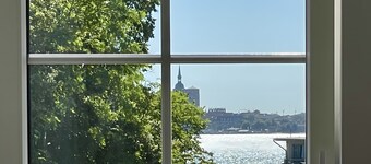 Holiday Apartment 'Hafenblick' with Sea View, Private Terrace and Wi-Fi