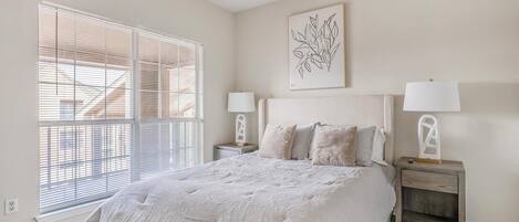 2 dormitoris, escriptori, planxa i posts de planxar i wifi