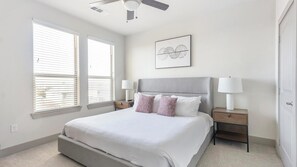 1 bedroom, desk, iron/ironing board, WiFi - Landing | Spectacular 1BD, Gym, Courtyard (Manor)