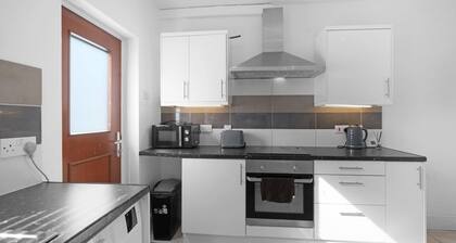 Radford 3 Bedroom and 1 Bathroom House