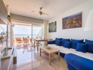 House | Living room
