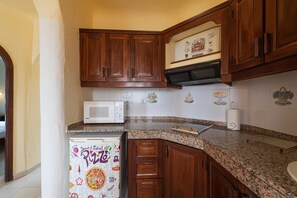 Private kitchen - House in San Bartolome by Playa del Aguila (San Bartolomé de Tirajana)