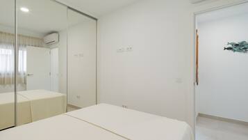 House | 1 bedroom, iron/ironing board