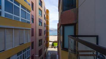 House | Balcony