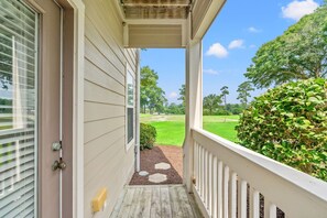 Condo, 2 Bedrooms | Property grounds