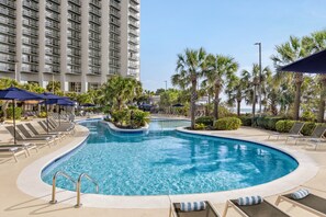 Pool - Brighton 103, Ocean View Condo, Full Amenities. 2 Bedroom Condo (Myrtle Beach)