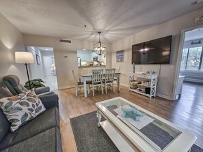 Cottage, 2 Bedrooms | Living area | Smart TV - Serene 2 Bed, 2 Bath Lodge, With Amenities, 101ac 2 Bedroom Lodge (Myrtle Beach)