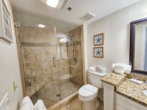 Cottage, 2 Bedrooms | Bathroom | Towels, shampoo - Serene 2 Bed, 2 Bath Lodge, With Amenities, 101ac 2 Bedroom Lodge (Myrtle Beach)