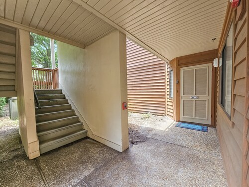 Serene 2 Bed, 2 Bath Lodge, With Amenities, 101ac 2 Bedroom Lodge