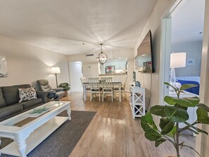 Cottage, 2 Bedrooms | Living area | Smart TV