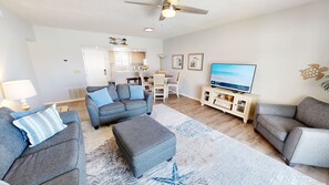 Appart'hôtel, 2 chambres | Coin séjour
