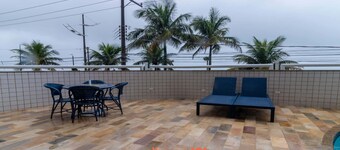 Apartamento na Praia Grande de Frente para o Mar