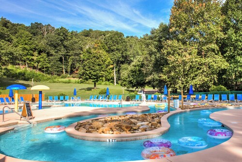 Lakefront Cabin w/ Dock, Game Room & Fire Pit | Resort Access + Biltmore Pass