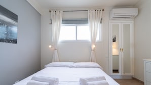 Unclassified image, 2 of 33, button - Apartment by San Agustin Beach, Gran Canaria (San Bartolomé de Tirajana)