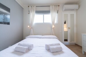 House | 1 bedroom, iron/ironing board - Charming Seaside Getaway in San Agustin (San Bartolomé de Tirajana)