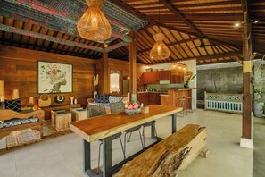 บริเวณนั่งเล่น