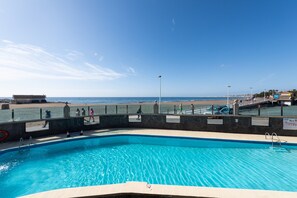 House | Pool - House by Playa de Las Burras With Sea Views (San Bartolomé de Tirajana)