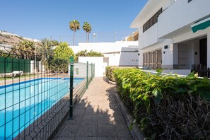 Hus | Pool | Utomhuspool