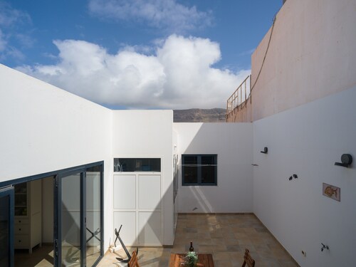 Seaside Home in Caleta de Sebo, La Graciosa