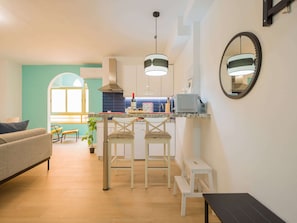 Dining - Beachfront Apartment in Las Canteras With Pool (Las Palmas de Gran Canaria)