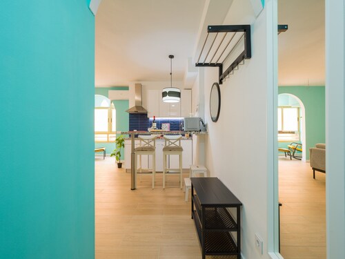 Beachfront Apartment in Las Canteras With Pool
