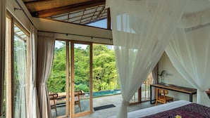 Deluxe Villa | Desk, laptop workspace, WiFi (free) - Sayuban Villa (Bangli)