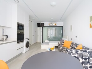 Private kitchen - Apartment in Las Palmas Near Playa de Las Canteras (Las Palmas de Gran Canaria)