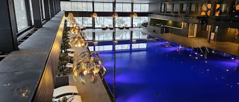 室内游泳池,恒温泳池