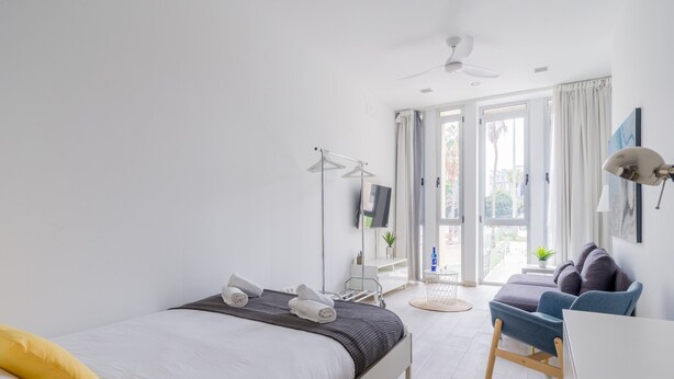 Unclassified image, 1 of 31, button - Apartment in Las Palmas Near Las Canteras Beach (Las Palmas de Gran Canaria)