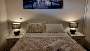 1 bedroom, desk, iron/ironing board, WiFi