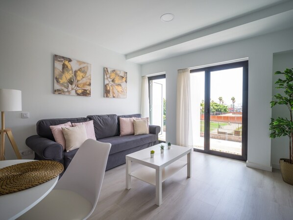 Living room - Apartment in Las Palmas Near Las Canteras Beach (Las Palmas de Gran Canaria)