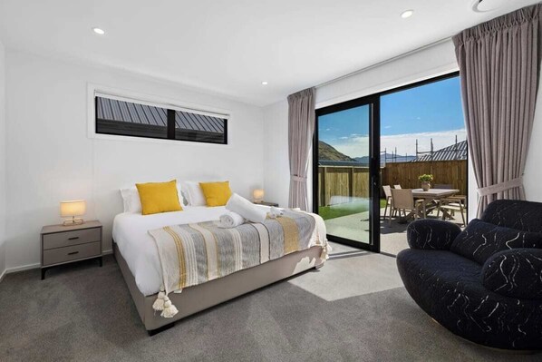 3 bedrooms, iron/ironing board, travel cot, WiFi