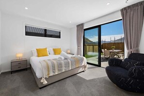 3 habitaciones, tabla de planchar con plancha, cuna de viaje y wifi 