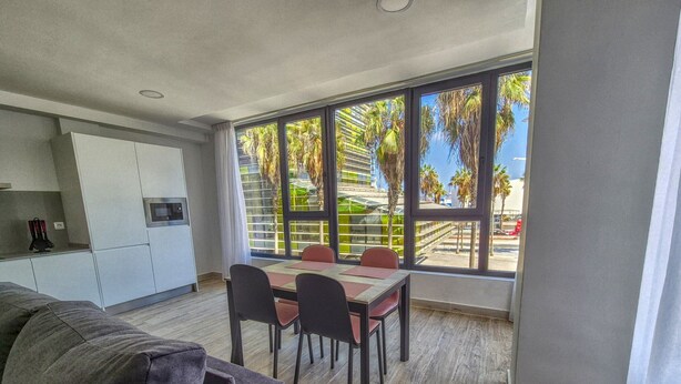 Dining - Apartment Las Canteras Beachfront Views (Las Palmas de Gran Canaria)