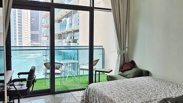 1 bedroom, in-room safe, iron/ironing board, travel cot