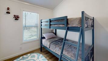 2 bedrooms, desk, travel crib, free WiFi