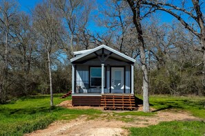 Unclassified image, 2 of 20, button